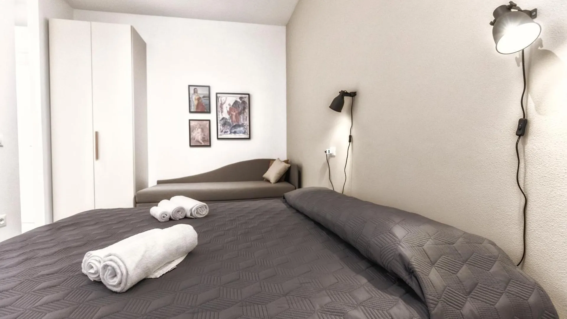 Dantis Rooms Ravenna Italy
