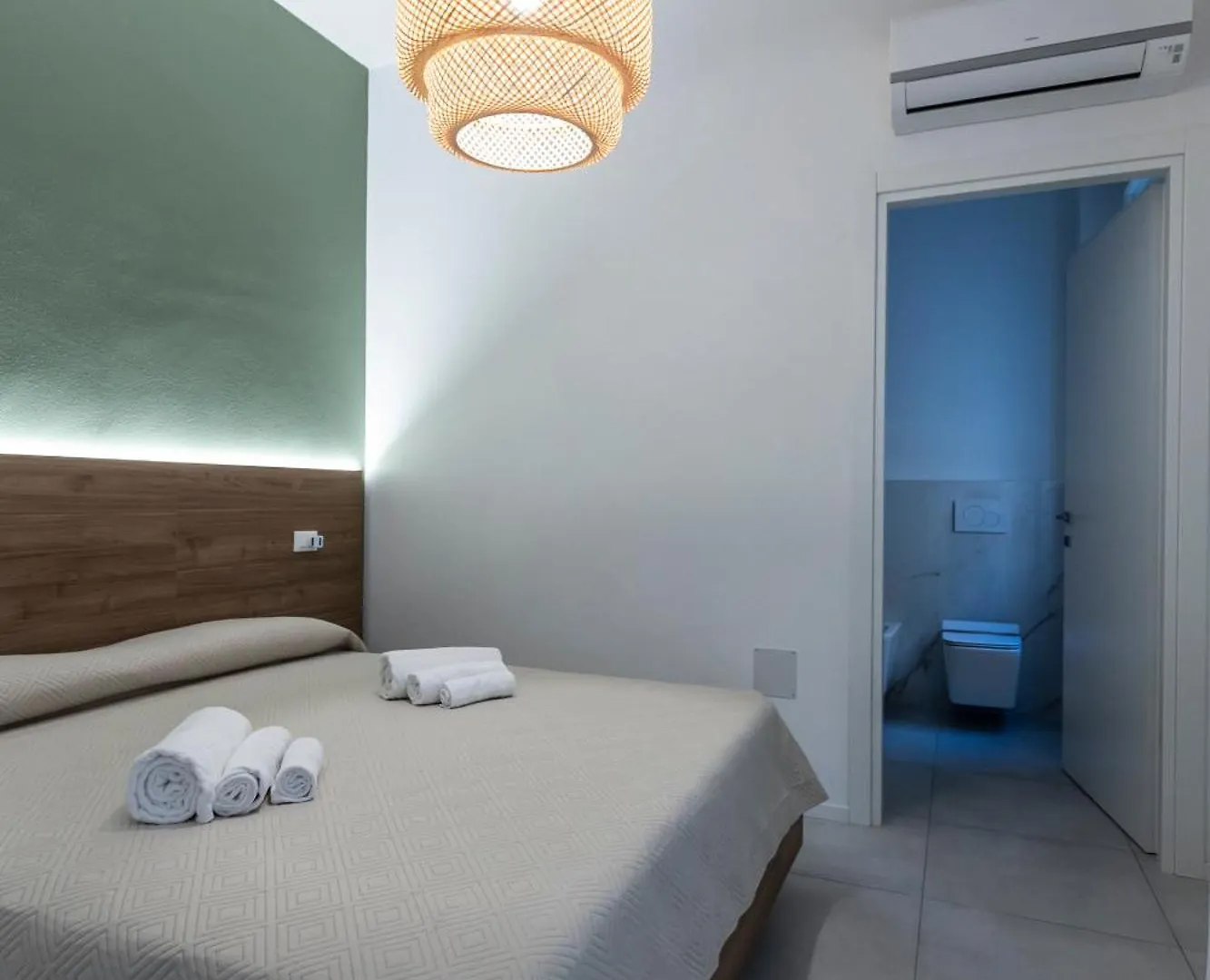 Dantis Rooms Ravenna Italy