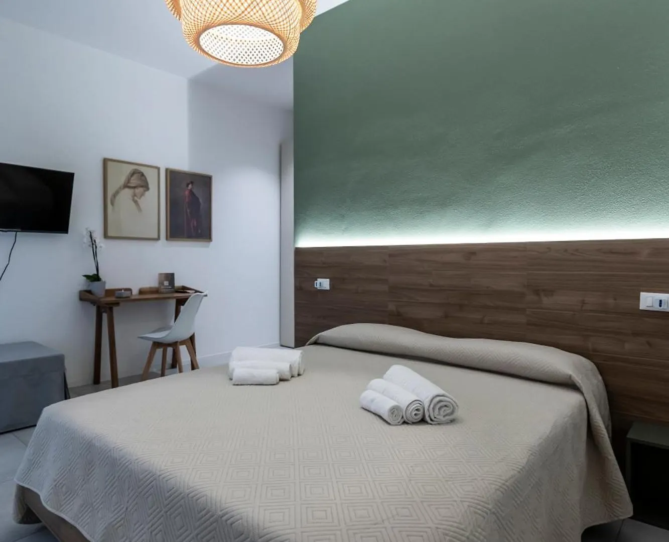 Dantis Rooms Ravenna 0*,  Italy